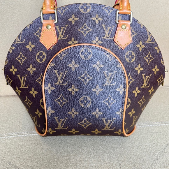 LV Ellipse PM - Picture 4 of 9